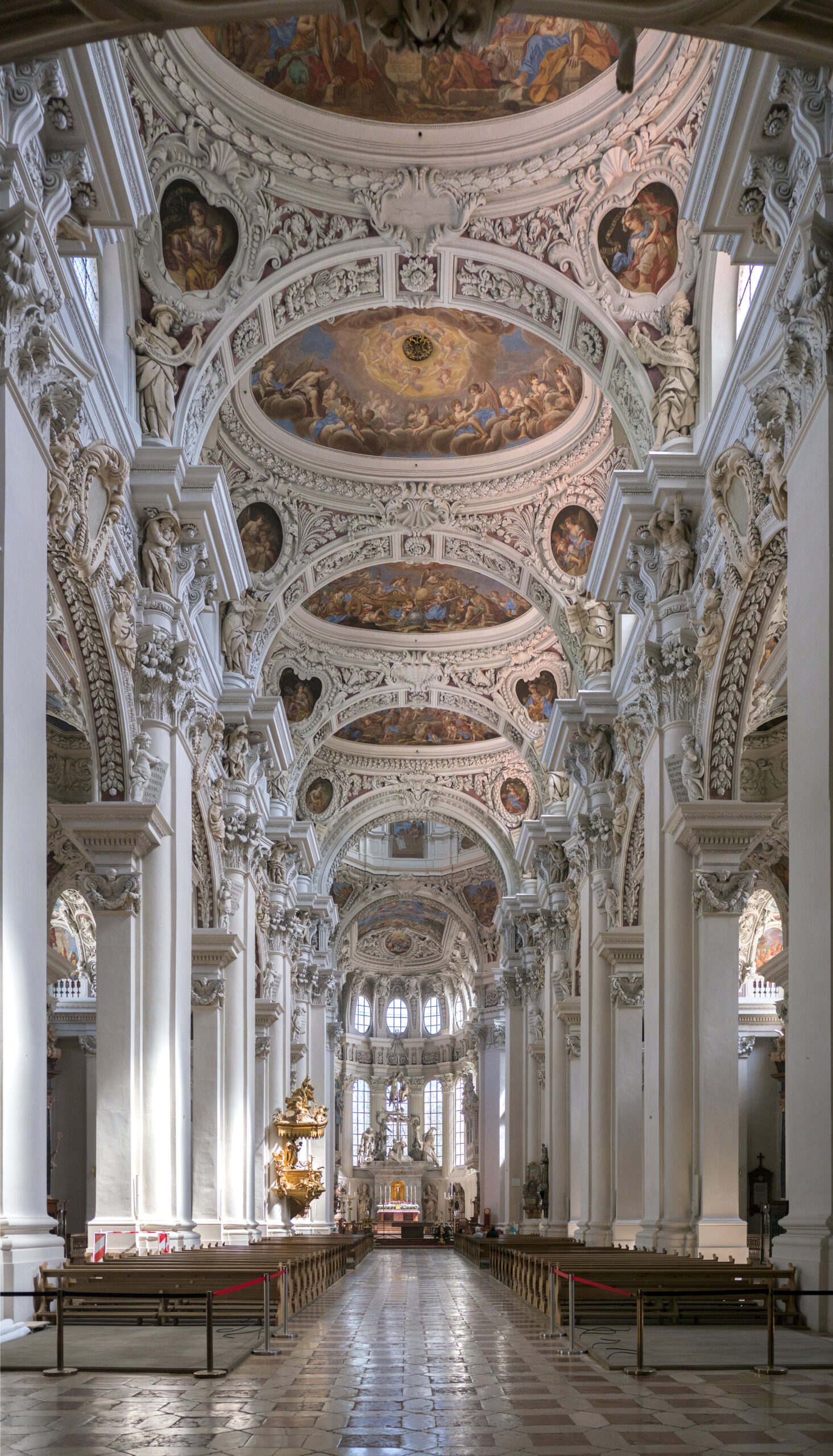 Passauer Dom Innenansicht